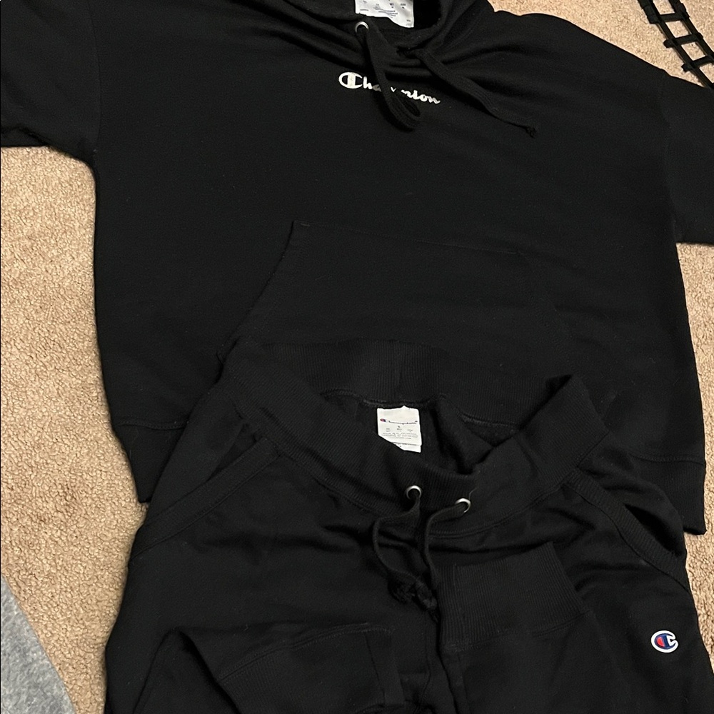 Champion Black Hoodie and Sweatpants Ensemble